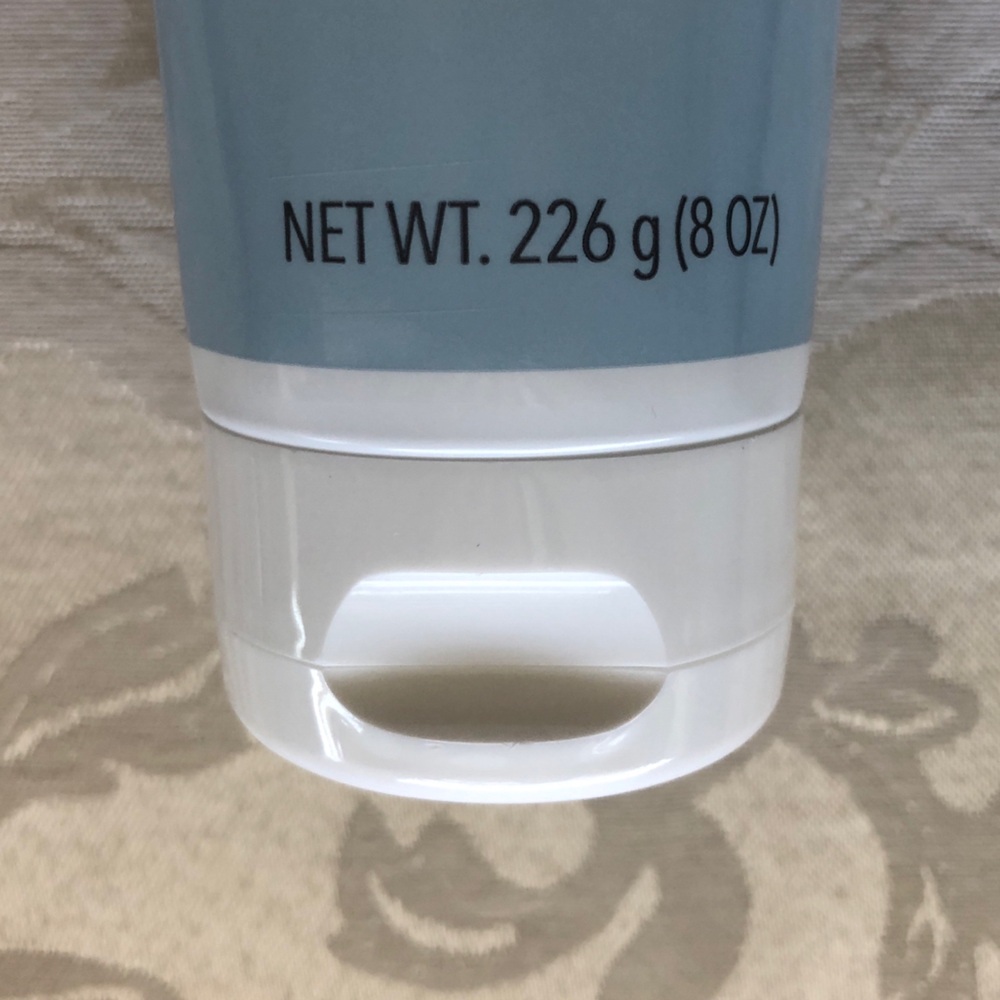 NEW First Aid Beauty Ultra Repair Cream Intense Hydration Full Size 8 Ounces - Picture 5 of 6